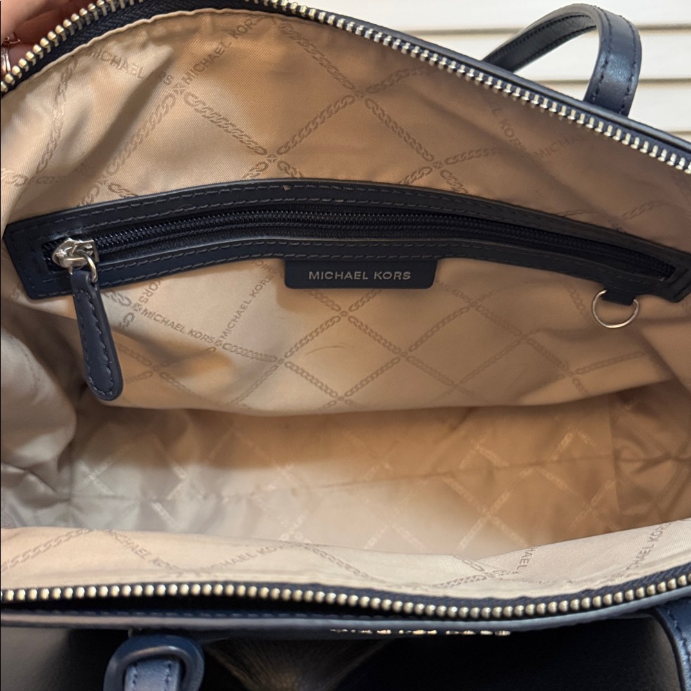 Michael Kors Navy Saffiano Leather Tote | Silver Hardware | Work Bag | Like New - Picture 7 of 7